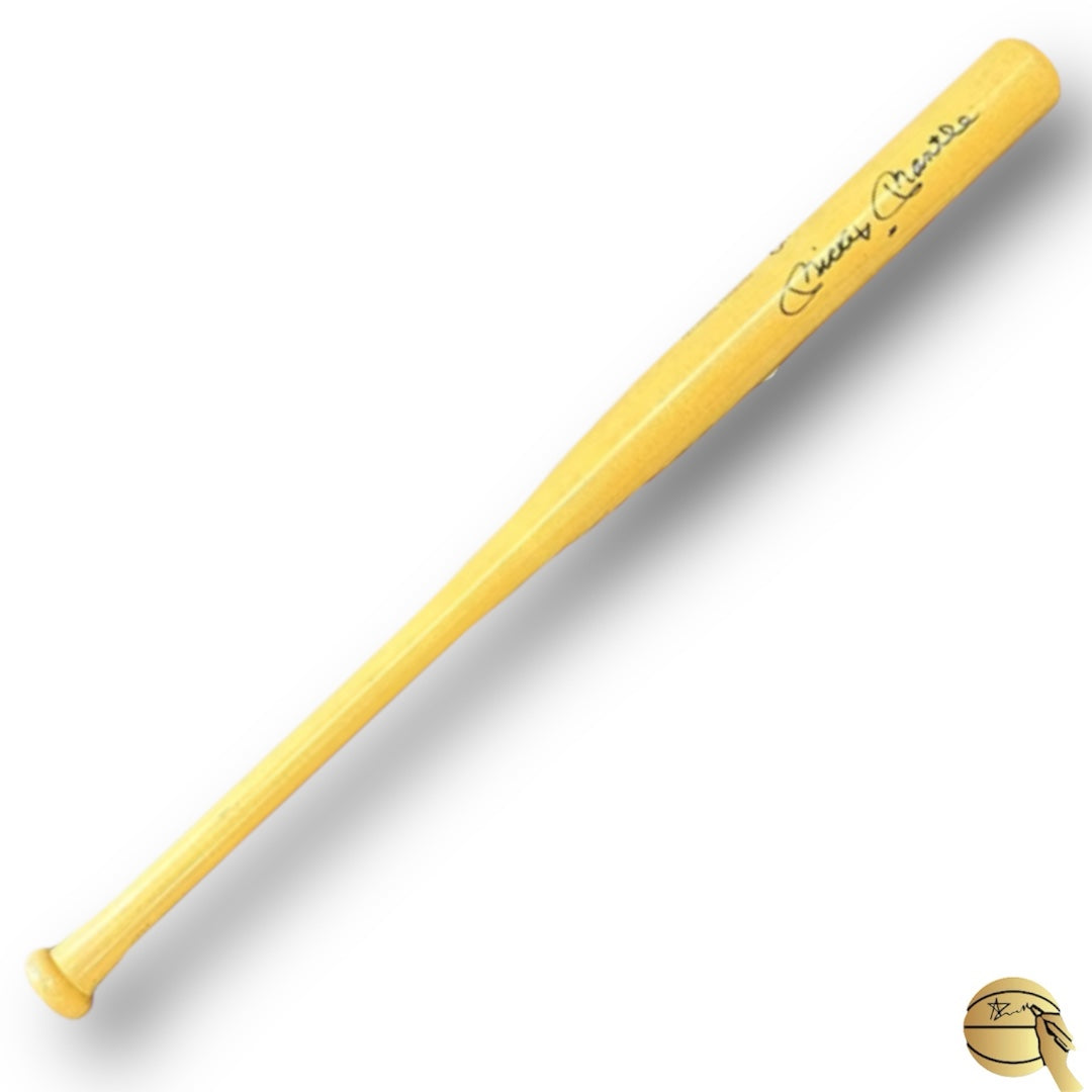 Bat autografiado por Mickey Mantle