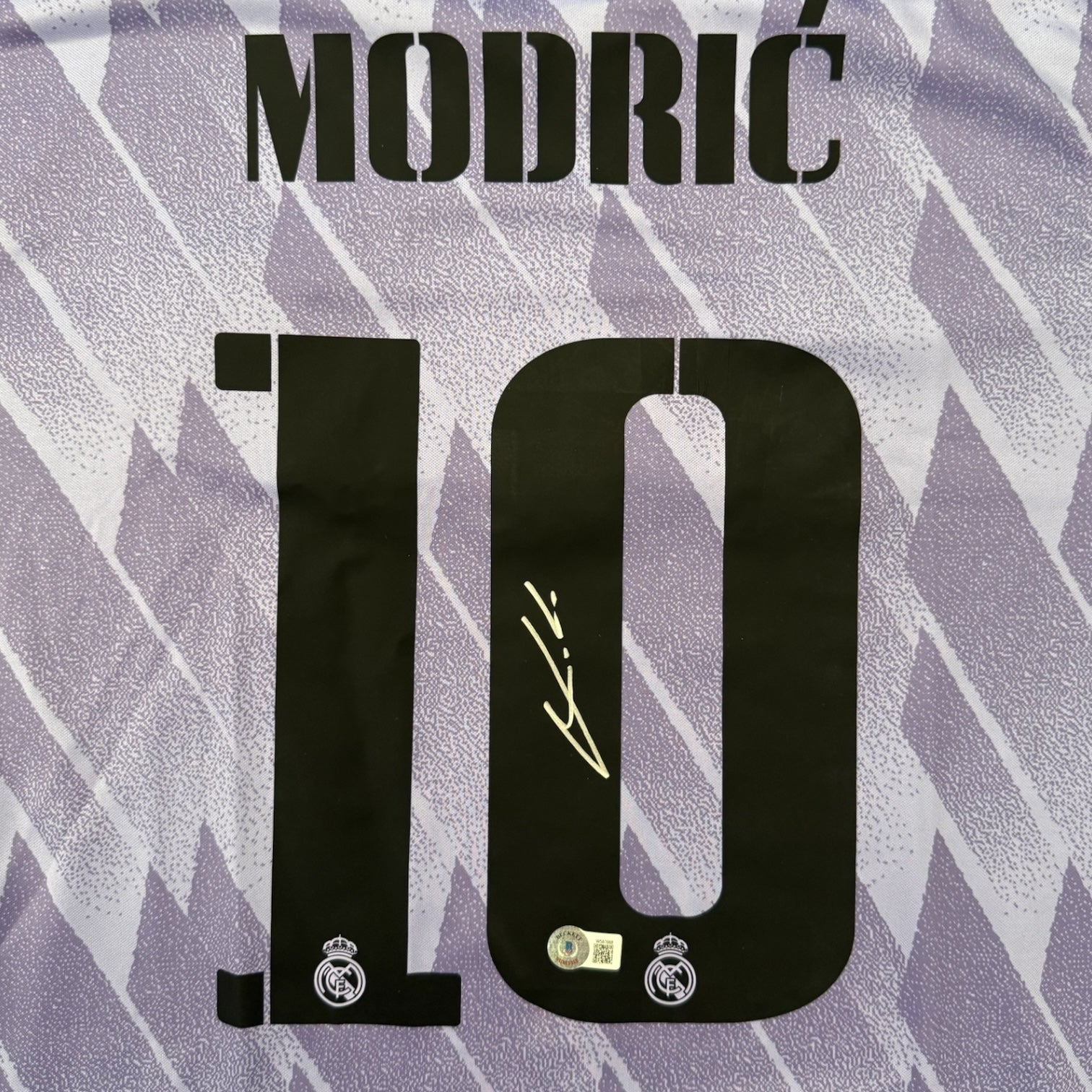 Jersey autografiado por Luka Modric