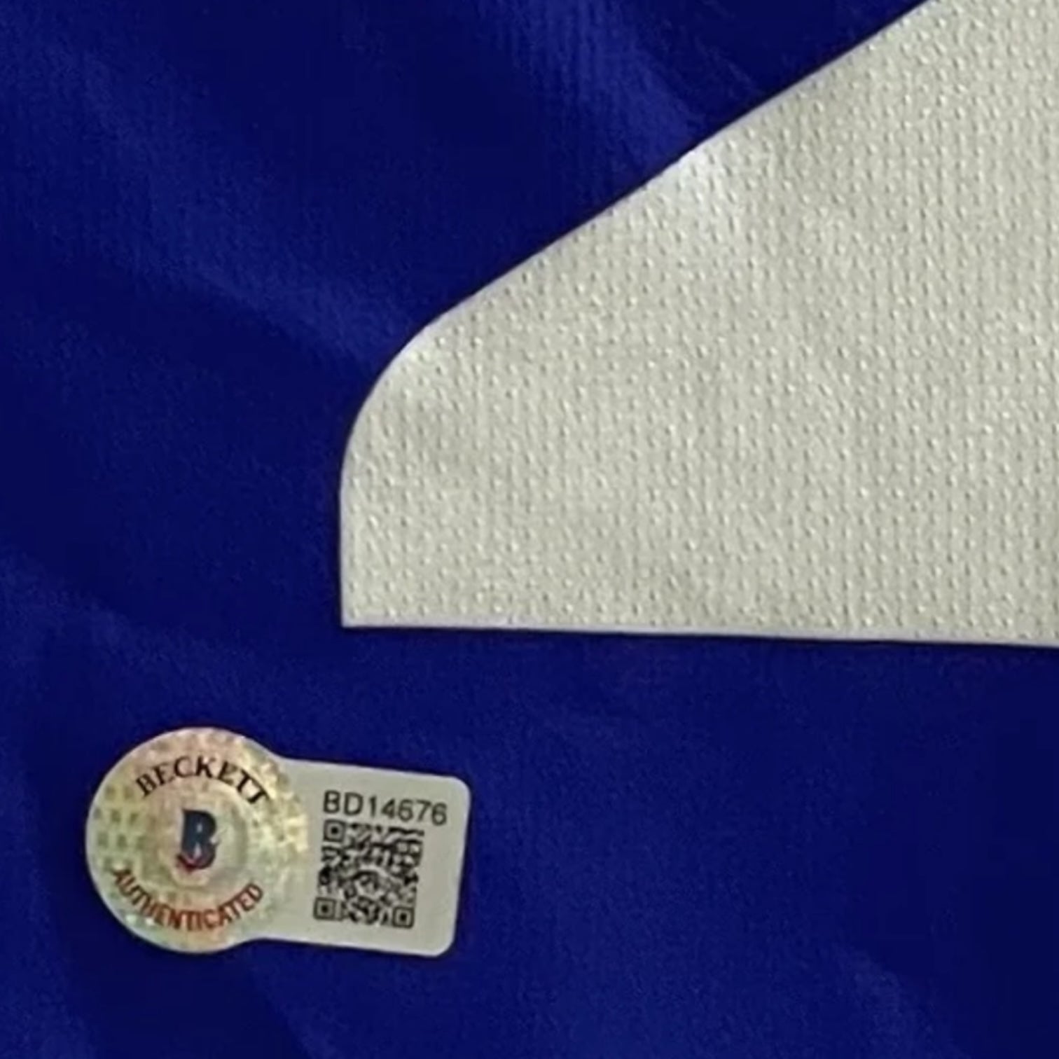 Jersey autografiado por Vinicius Jr