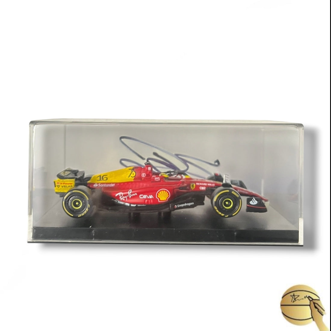 Mini coche autografiado por Charles Leclerc