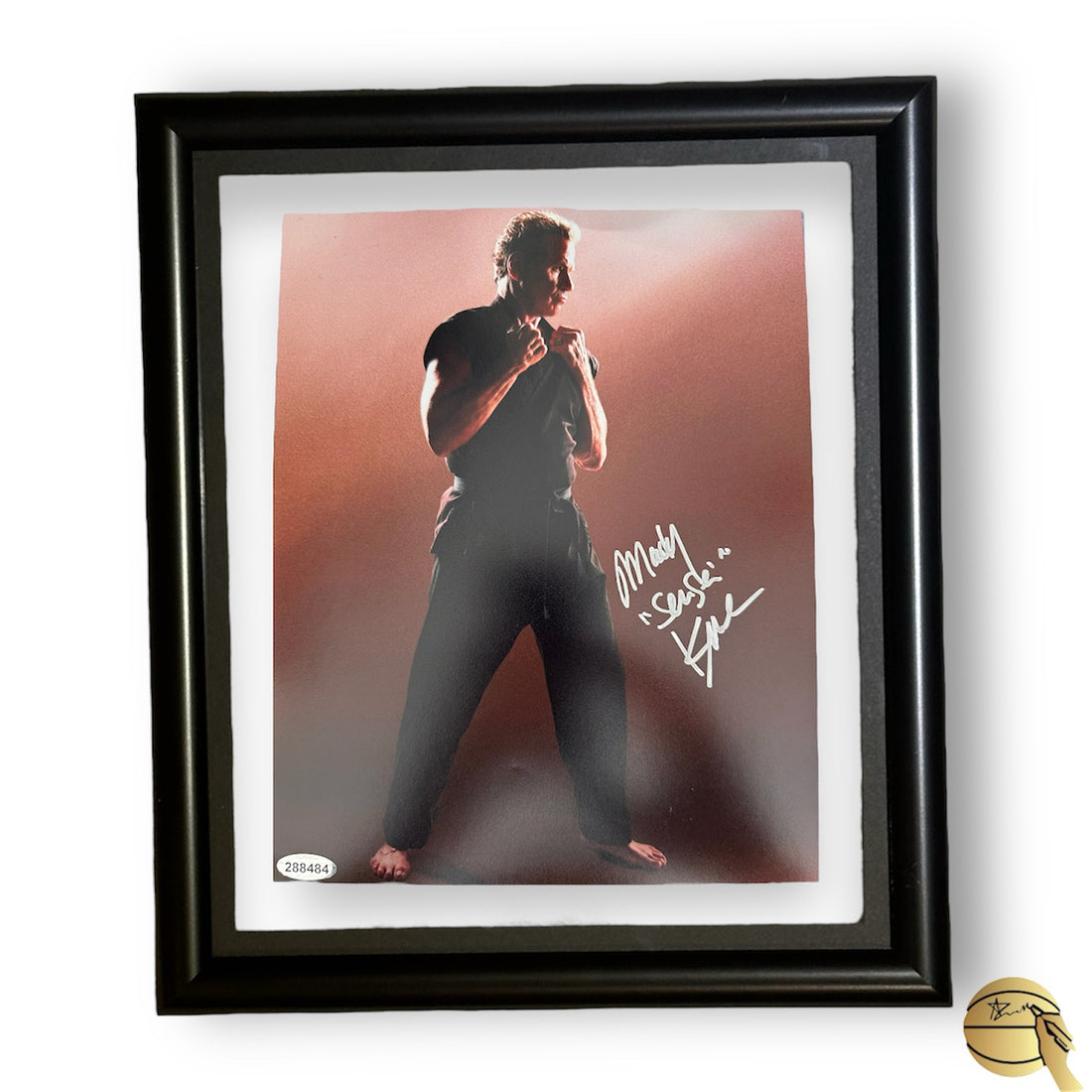 Imagen autografiada por Martín Kove