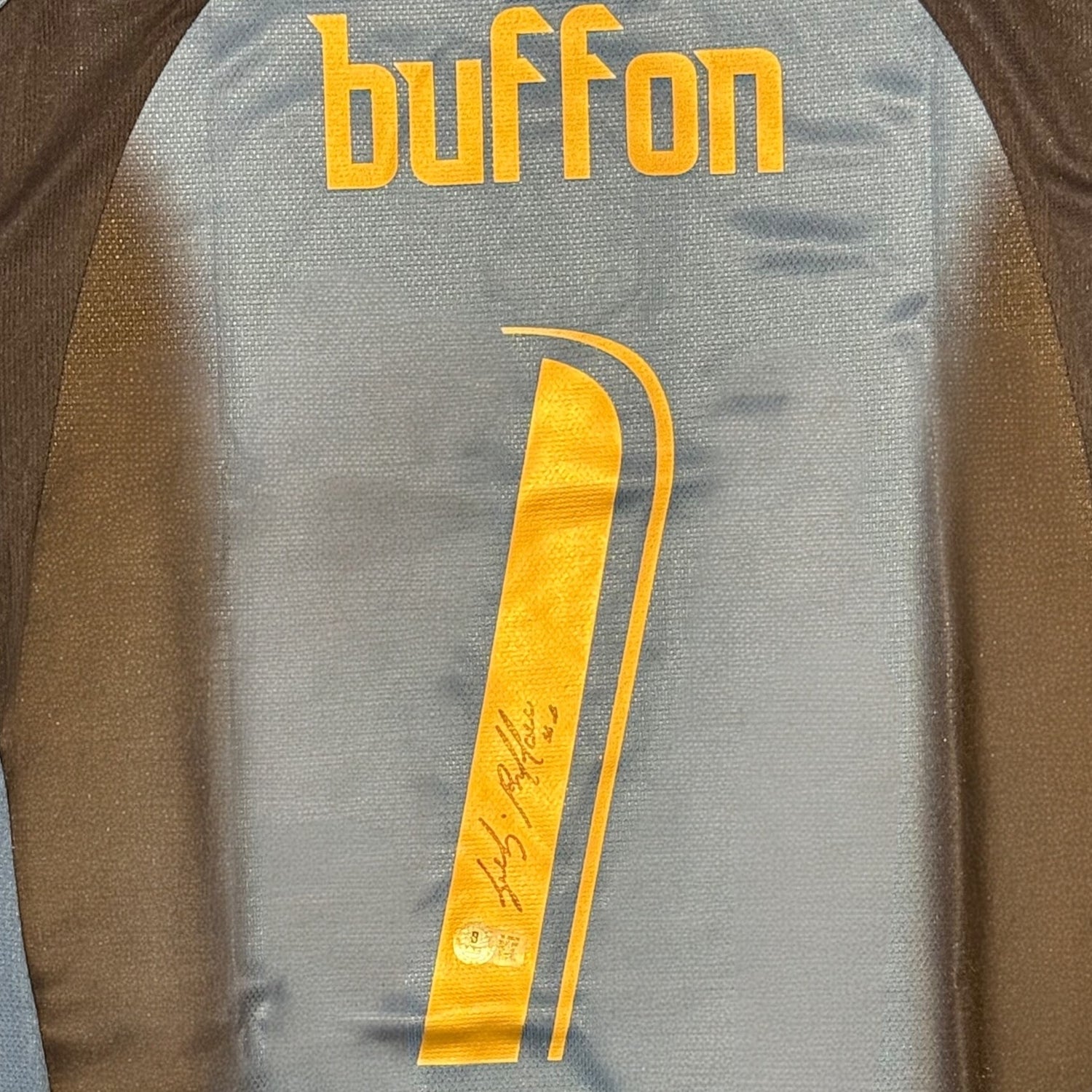Jersey de Italia autografiado por buffon