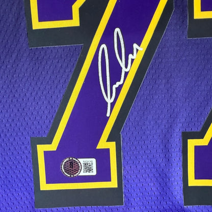 Jersey autografiado por Luka Doncic