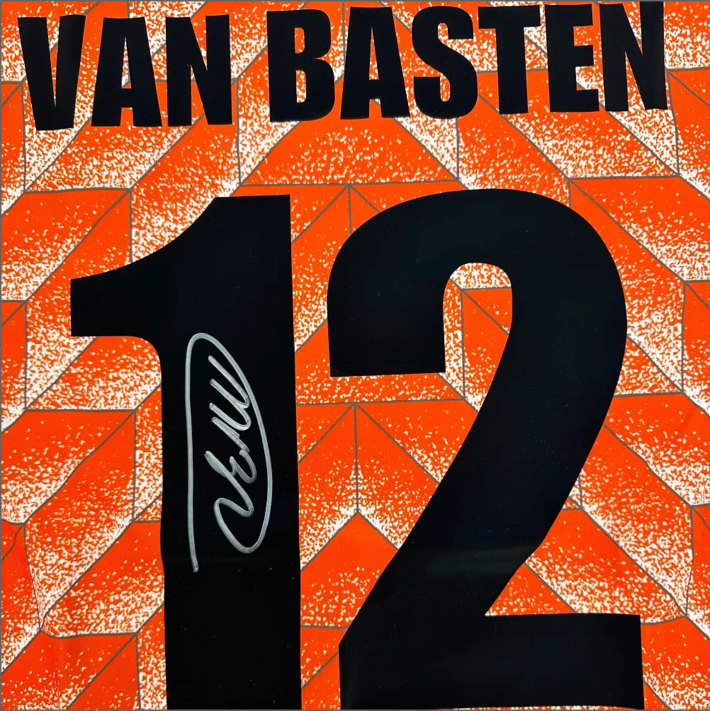 Jersey autografiado por Van Basten