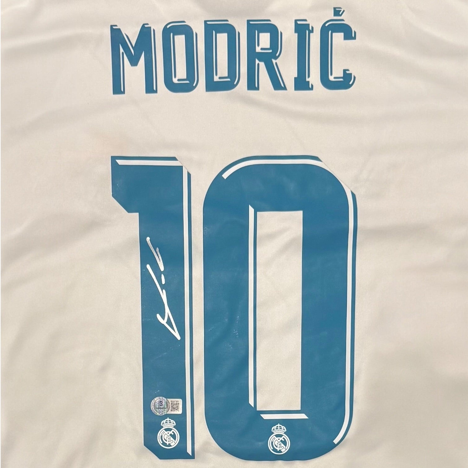 Jersey firmado por Luka Modrić