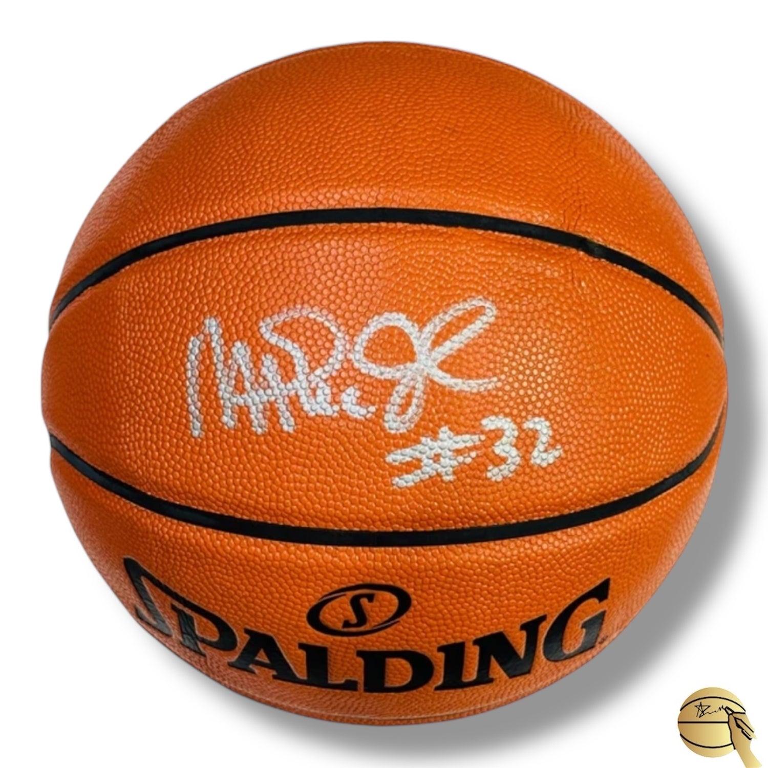 Balón autografiado por Magic Johnson