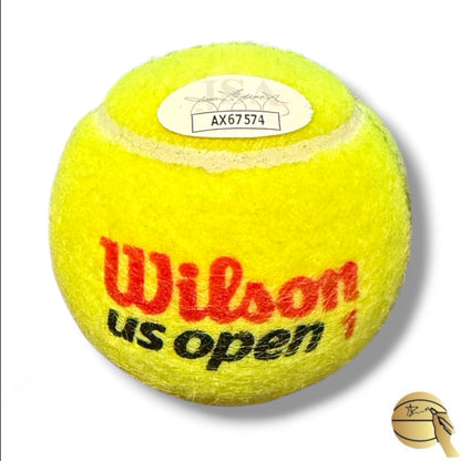 Pelota autografiada por Carlos Alcaraz