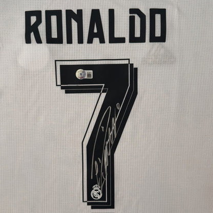 Jersey del Real Madrid autografiado por Cristiano Ronaldo